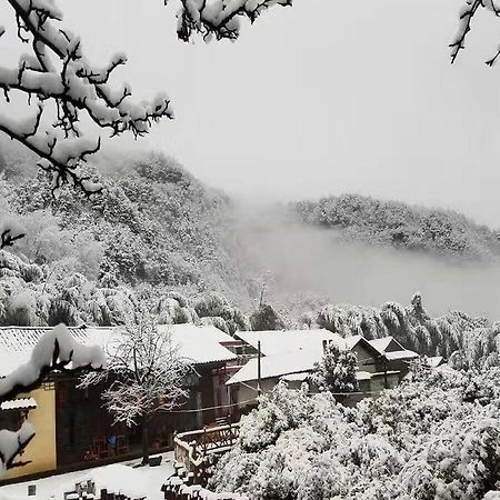 Zhangjiajie Yueranju Hostel المظهر الخارجي الصورة